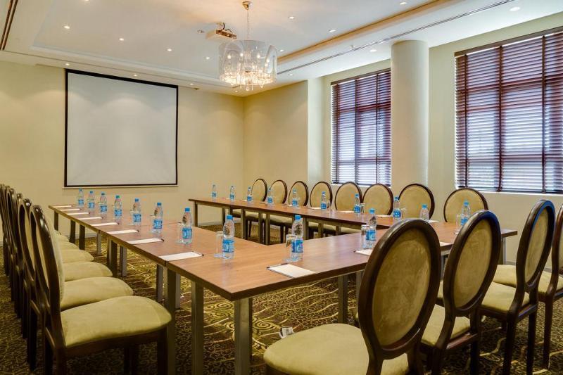 Protea Hotel By Marriott Benin City Select Emotan Extérieur photo