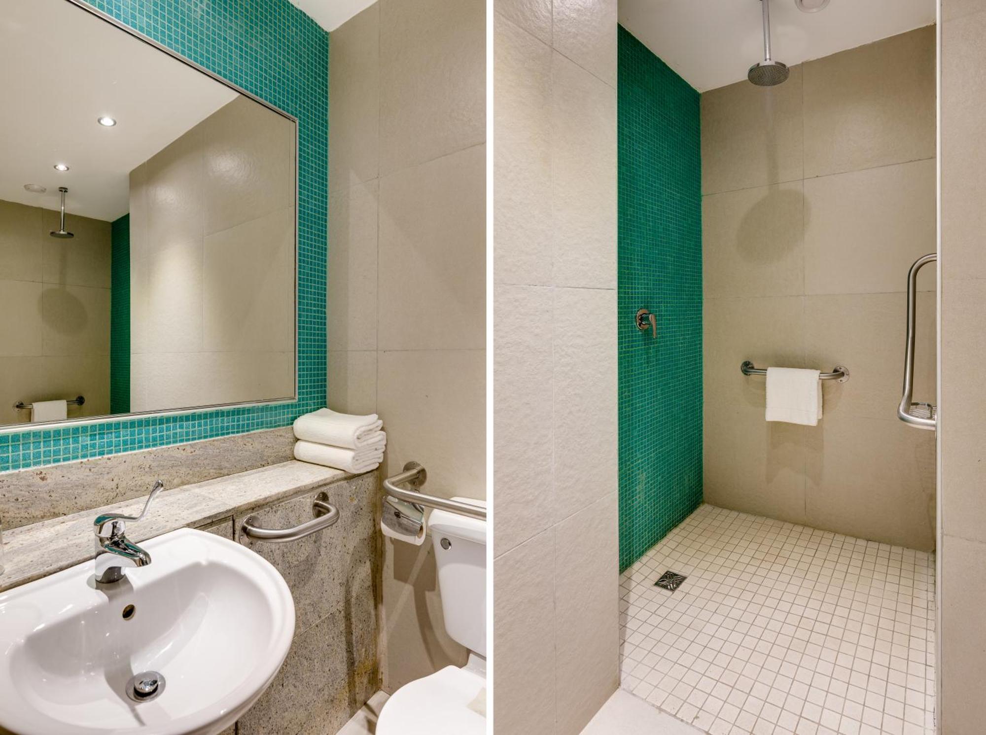 Protea Hotel By Marriott Benin City Select Emotan Extérieur photo