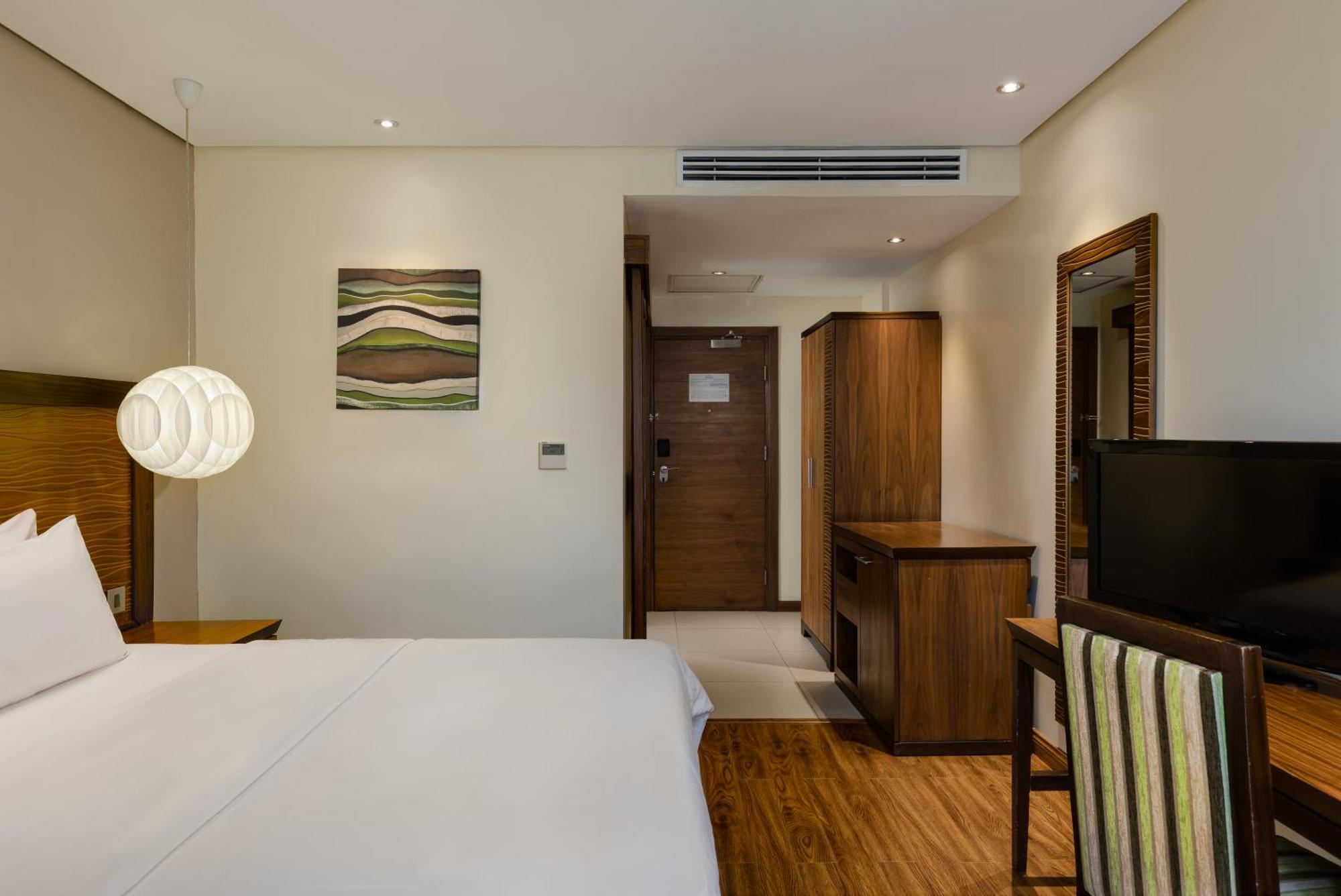 Protea Hotel By Marriott Benin City Select Emotan Extérieur photo