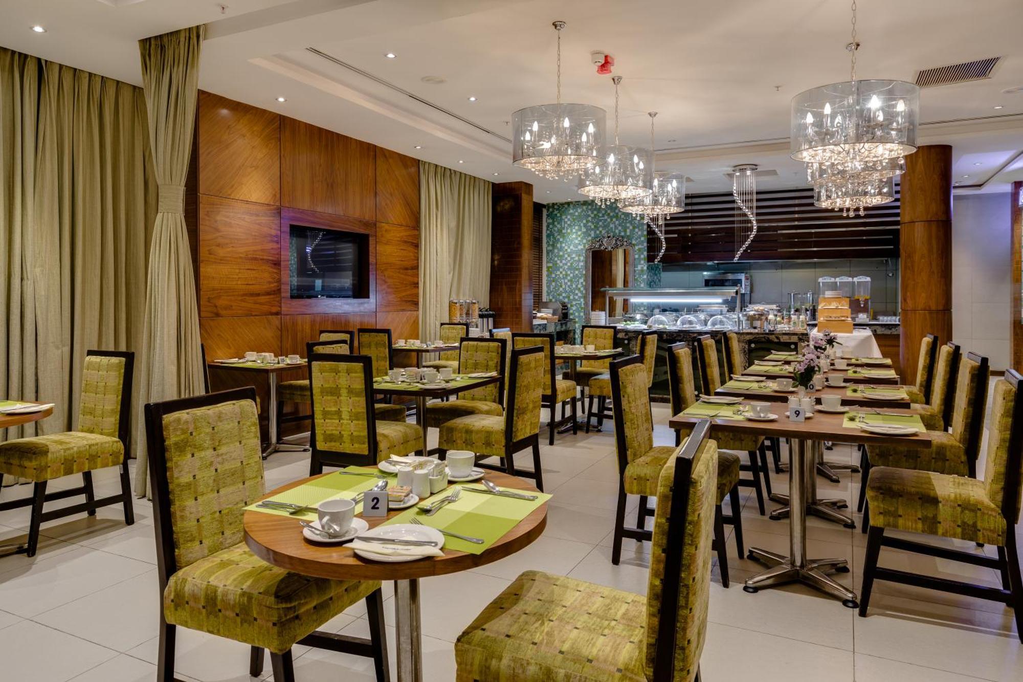 Protea Hotel By Marriott Benin City Select Emotan Extérieur photo