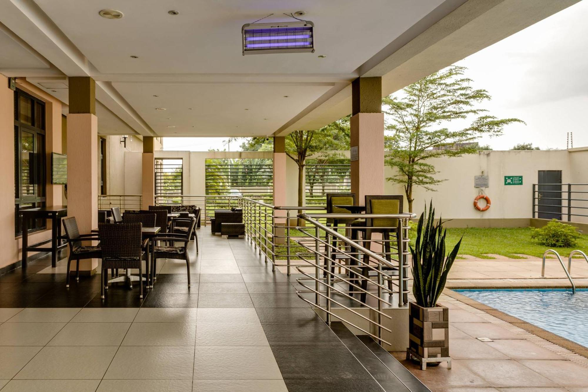Protea Hotel By Marriott Benin City Select Emotan Extérieur photo